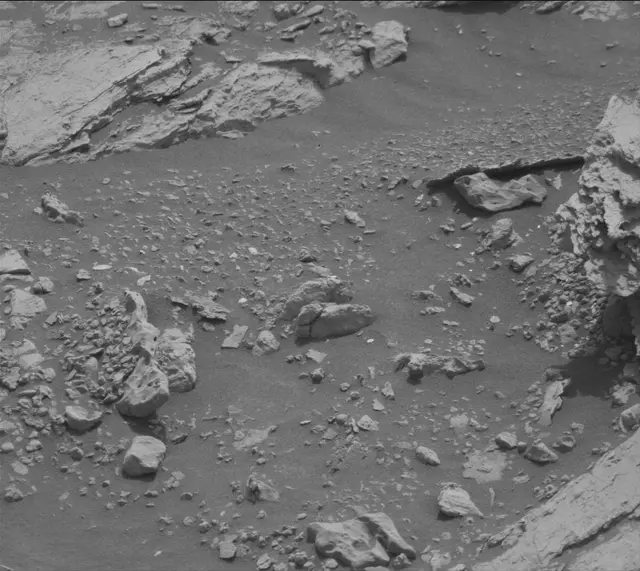 Sol 2799: Mast Camera (Mastcam)