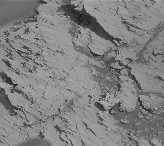 Sol 2799: Mast Camera (Mastcam)