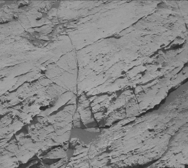 Sol 2799: Mast Camera (Mastcam)