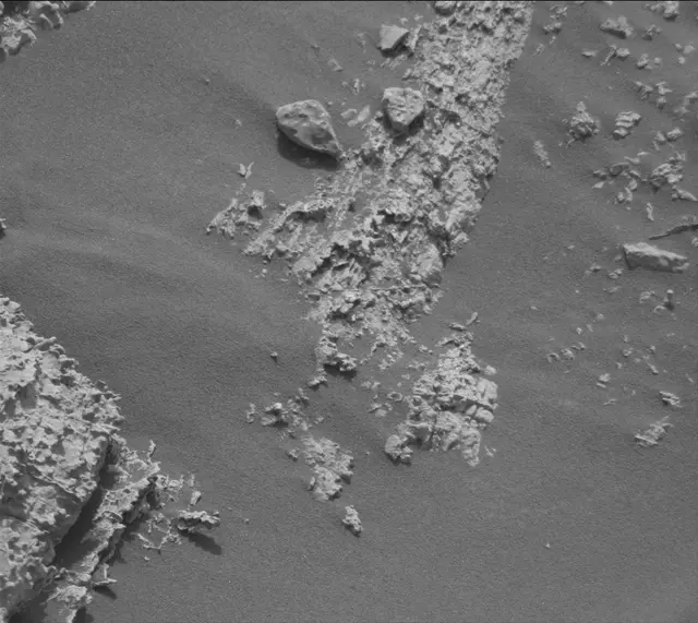 Sol 2799: Mast Camera (Mastcam)