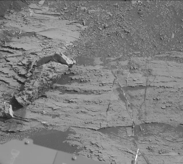 Sol 2800: Mast Camera (Mastcam)
