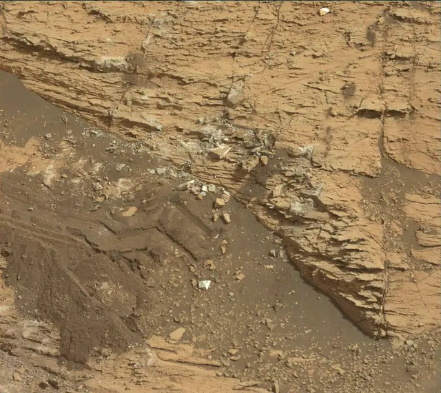 Sol 2800: Mast Camera (Mastcam)