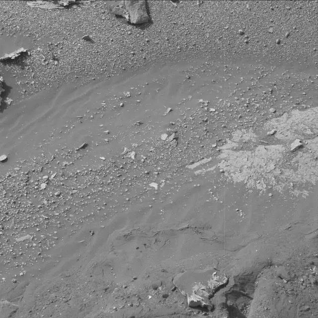 Sol 2800: Mast Camera (Mastcam)