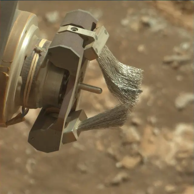 Sol 2801: Mast Camera (Mastcam)