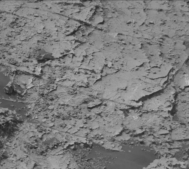 Sol 2801: Mast Camera (Mastcam)