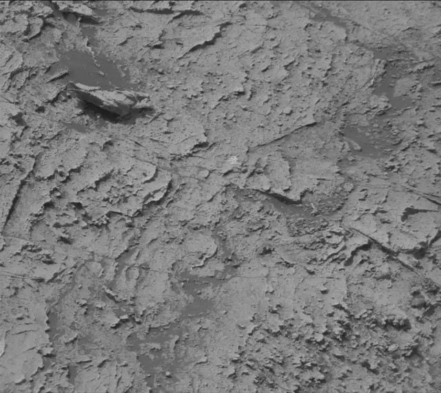Sol 2801: Mast Camera (Mastcam)