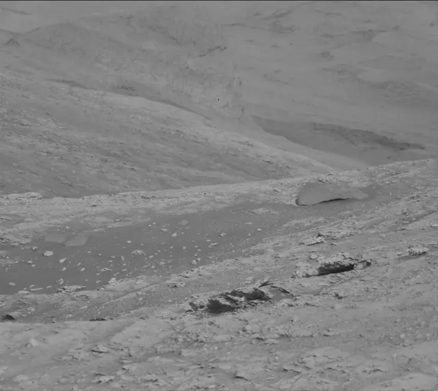 Sol 2801: Mast Camera (Mastcam)