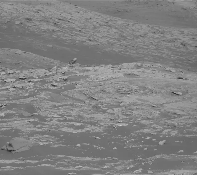 Sol 2801: Mast Camera (Mastcam)