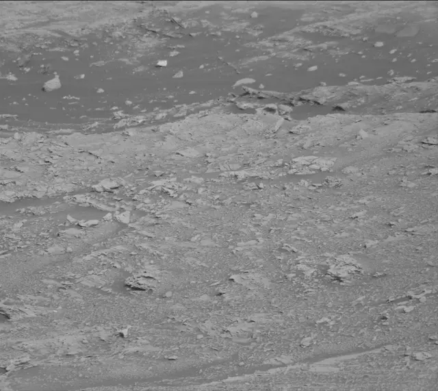 Sol 2801: Mast Camera (Mastcam)