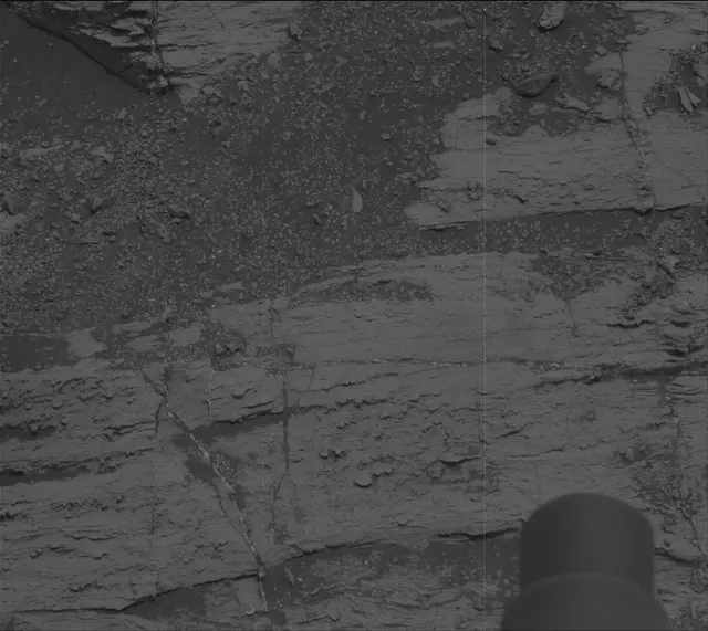 Sol 2802: Mast Camera (Mastcam)
