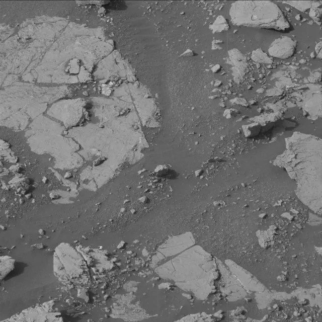 Sol 2802: Mast Camera (Mastcam)