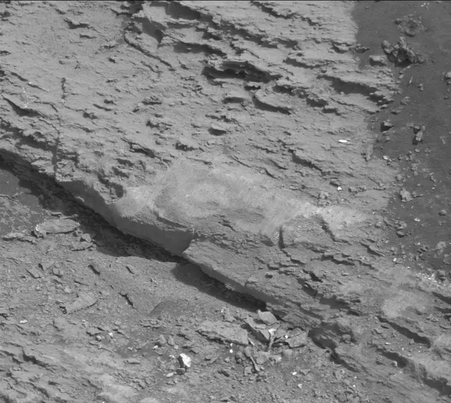 Sol 2802: Mast Camera (Mastcam)