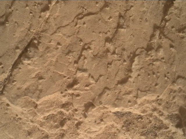 Sol 2803: Mars Hand Lens Imager (MAHLI)