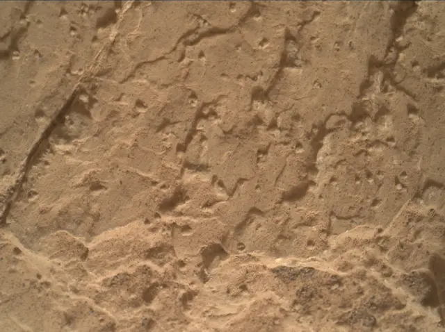 Sol 2803: Mars Hand Lens Imager (MAHLI)