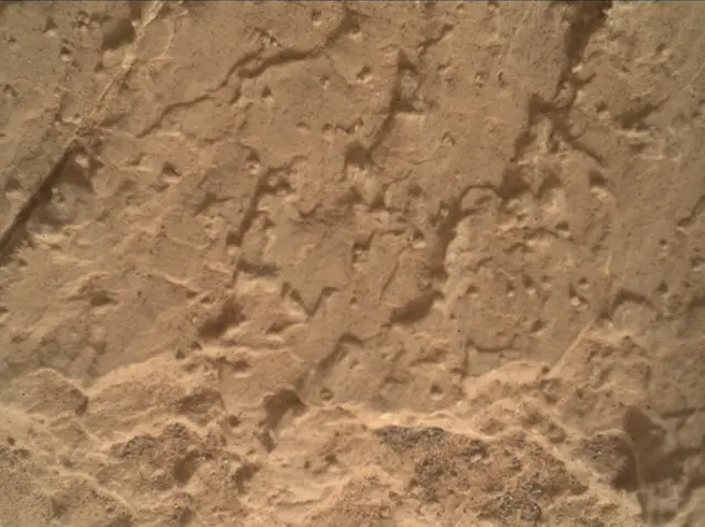 Sol 2803: Mars Hand Lens Imager (MAHLI)
