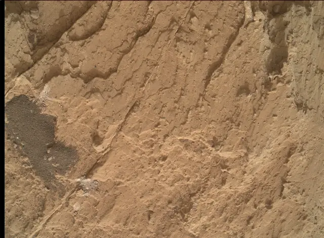 Sol 2803: Mars Hand Lens Imager (MAHLI)