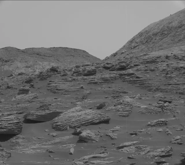 Sol 2804: Mast Camera (Mastcam)