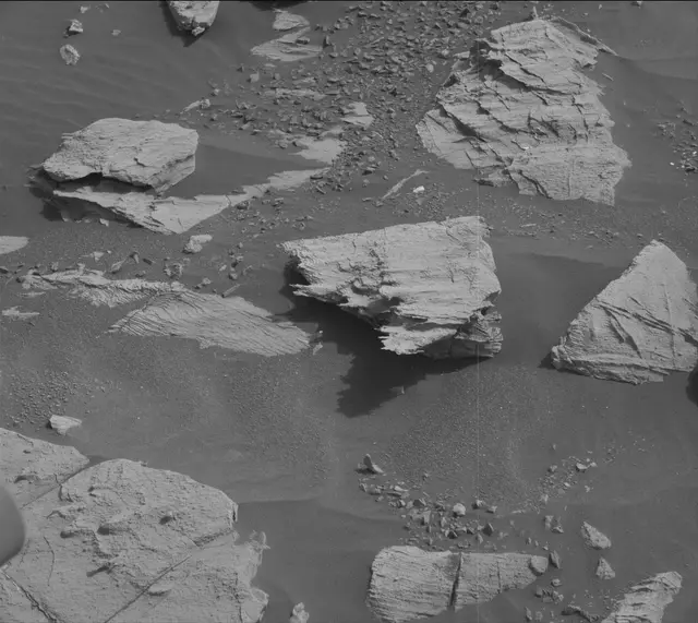 Sol 2804: Mast Camera (Mastcam)