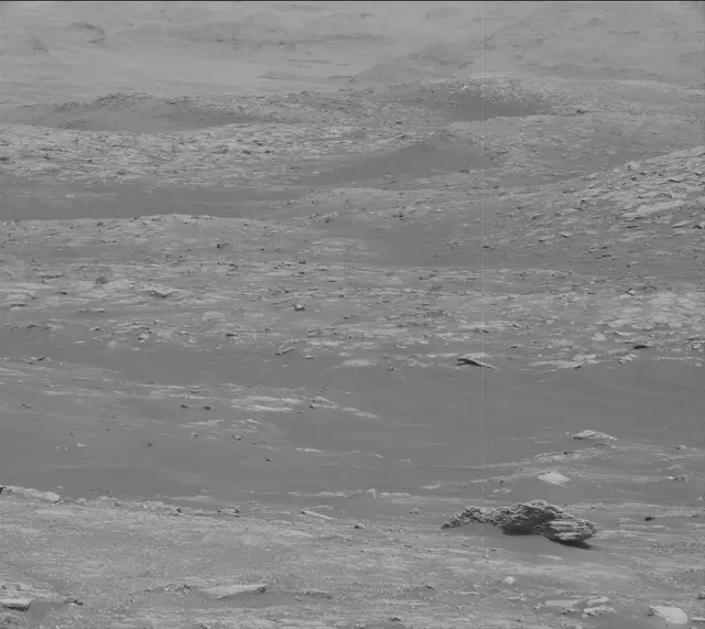 Sol 2804: Mast Camera (Mastcam)