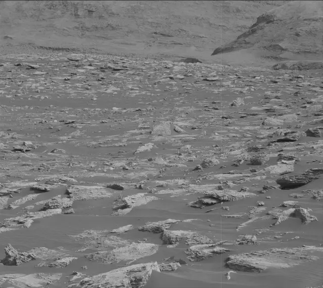 Sol 2804: Mast Camera (Mastcam)