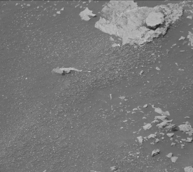 Sol 2804: Mast Camera (Mastcam)