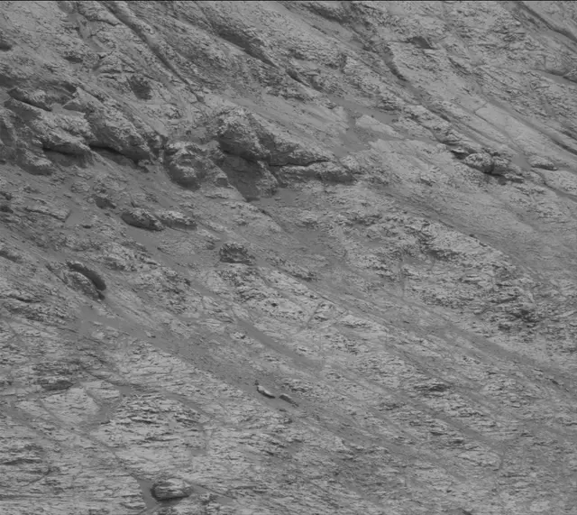 Sol 2804: Mast Camera (Mastcam)