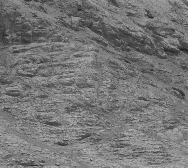 Sol 2804: Mast Camera (Mastcam)