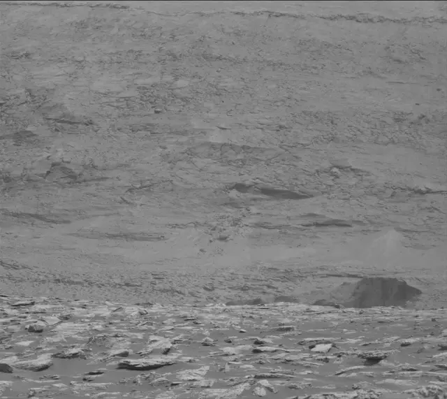 Sol 2804: Mast Camera (Mastcam)