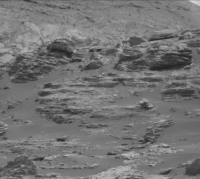 Sol 2804: Mast Camera (Mastcam)