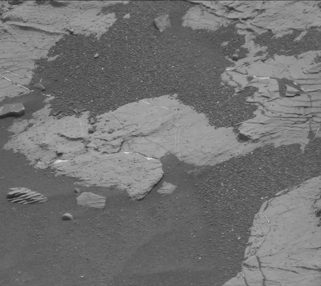 Sol 2812: Mast Camera (Mastcam)