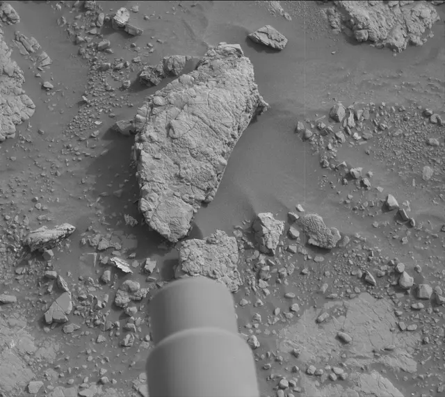 Sol 2813: Mast Camera (Mastcam)