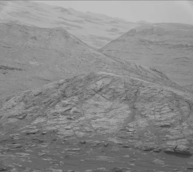 Sol 2813: Mast Camera (Mastcam)