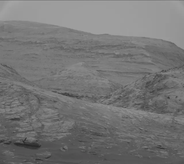 Sol 2813: Mast Camera (Mastcam)