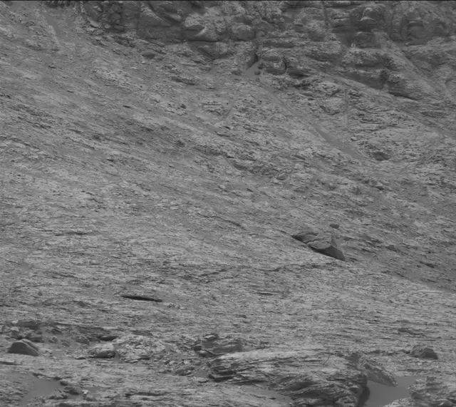 Sol 2813: Mast Camera (Mastcam)