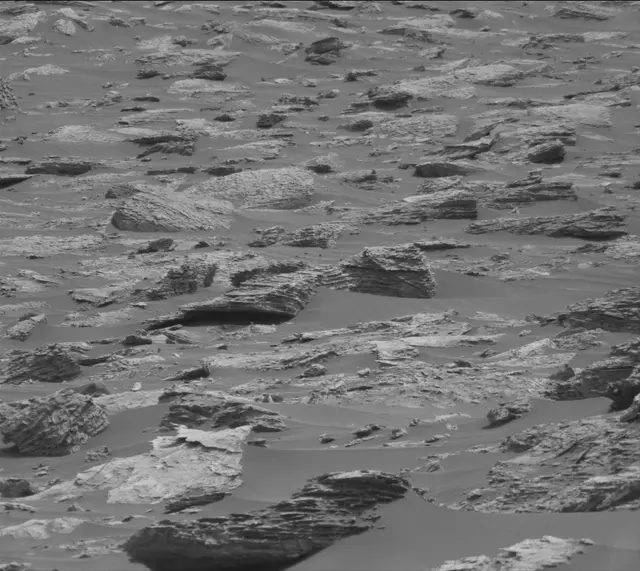 Sol 2813: Mast Camera (Mastcam)