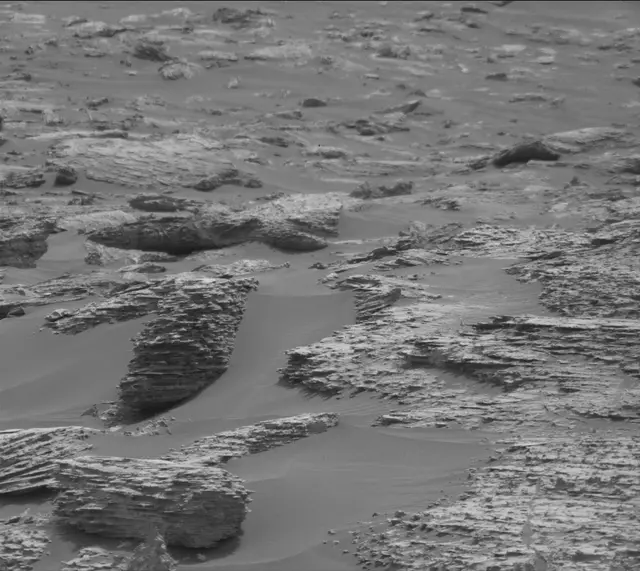 Sol 2813: Mast Camera (Mastcam)