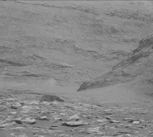 Sol 2813: Mast Camera (Mastcam)