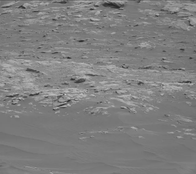 Sol 2813: Mast Camera (Mastcam)
