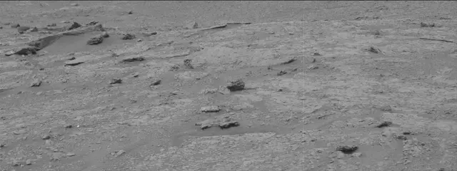 Sol 2819: Mast Camera (Mastcam)