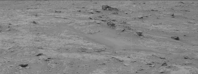Sol 2819: Mast Camera (Mastcam)