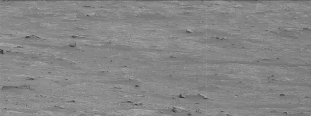 Sol 2819: Mast Camera (Mastcam)