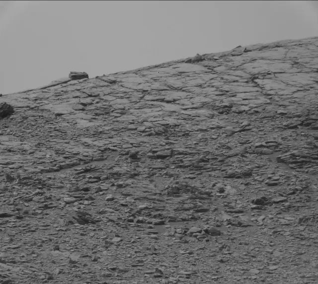 Sol 2819: Mast Camera (Mastcam)