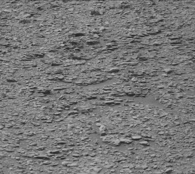 Sol 2819: Mast Camera (Mastcam)