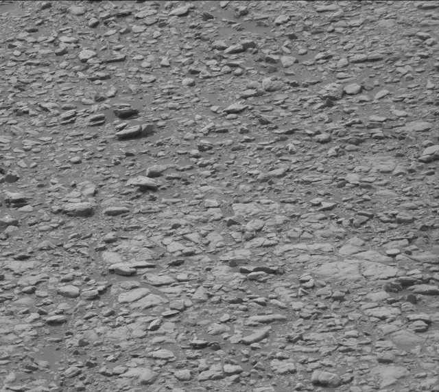 Sol 2819: Mast Camera (Mastcam)