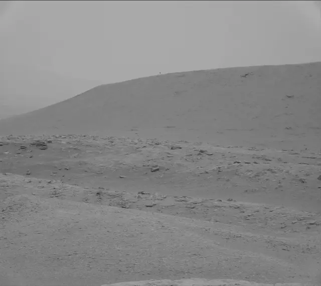 Sol 2819: Mast Camera (Mastcam)
