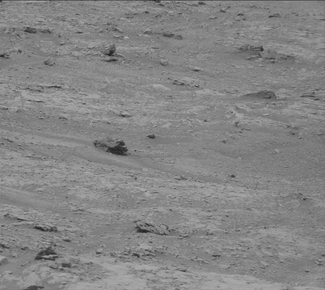 Sol 2819: Mast Camera (Mastcam)