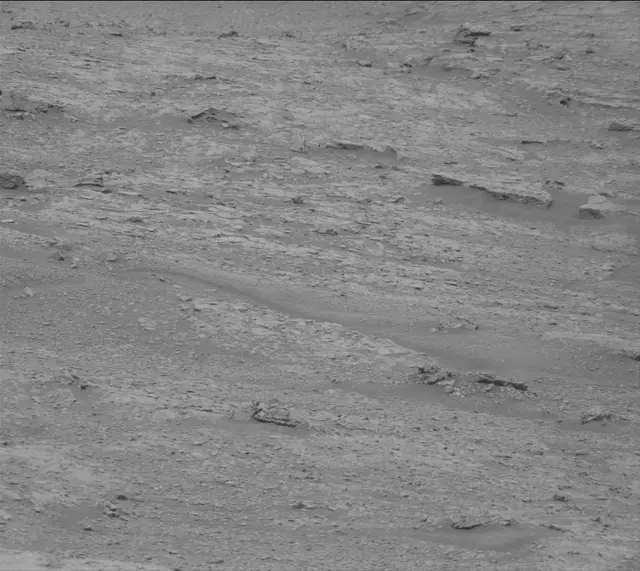 Sol 2819: Mast Camera (Mastcam)
