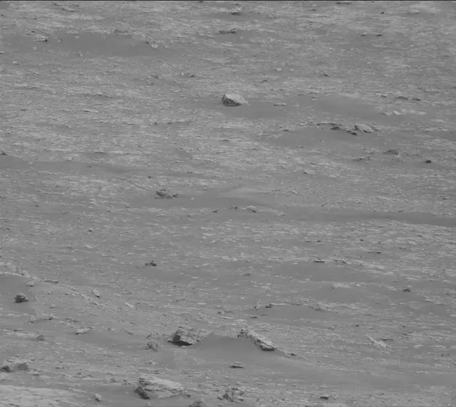 Sol 2819: Mast Camera (Mastcam)