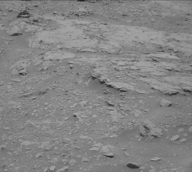 Sol 2819: Mast Camera (Mastcam)
