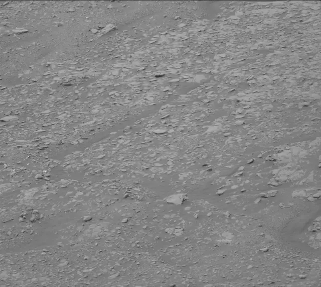 Sol 2819: Mast Camera (Mastcam)